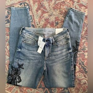 White House Black Market skinny ankle beaded embroidery